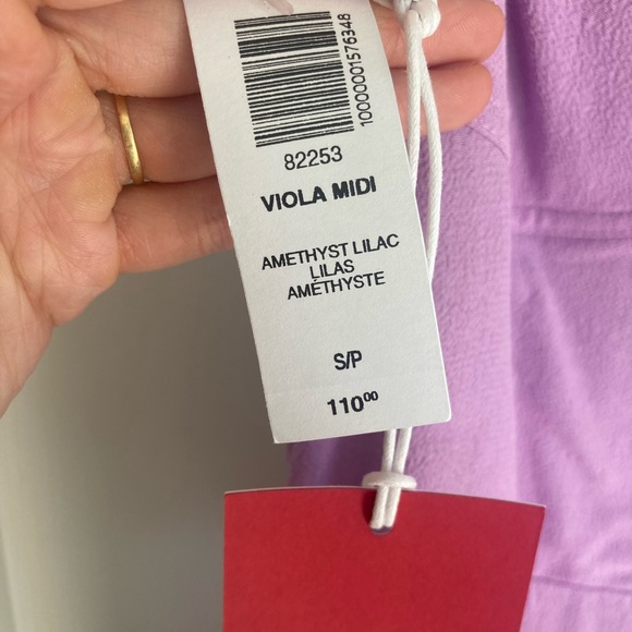 Sunday best- NWT Flowy purple dress with slit - Picture 3 of 5